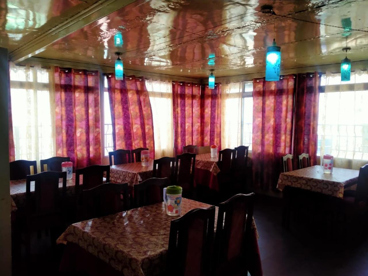 Hotel View Point Гангток Екстериор снимка